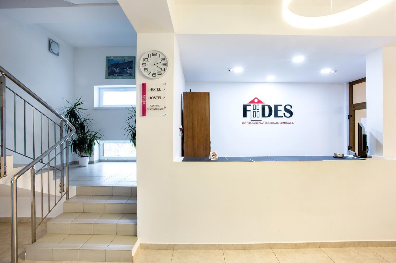 Fides Hotel Chişinǎu Buitenkant foto